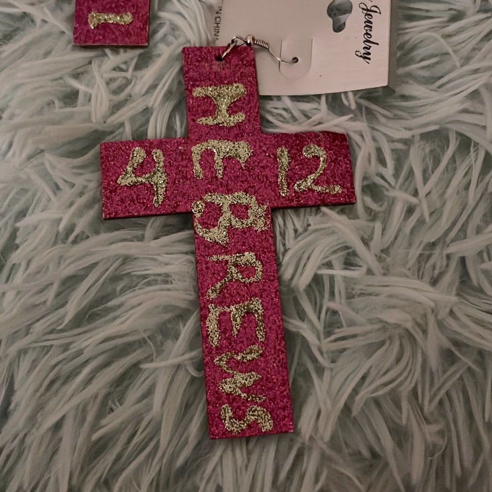 Scripture cross earrings - Picture 3 of 3
